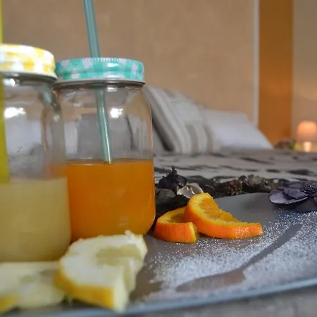 Un Tetto Di Stelle Deluxe Bed & Breakfast