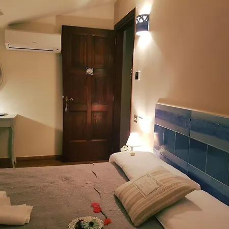 Un Tetto Di Stelle Deluxe Bed & Breakfast Salerno